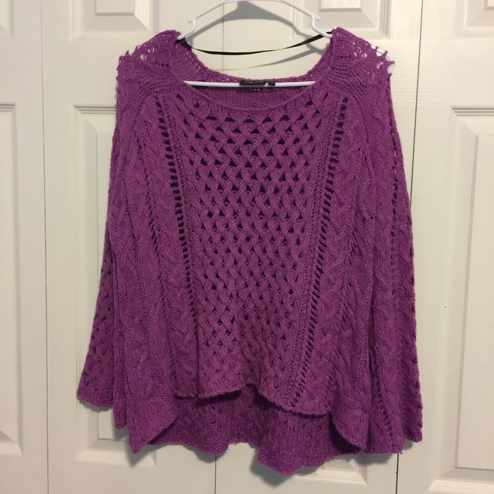 Purple Sweater with Bell-like Sleeves