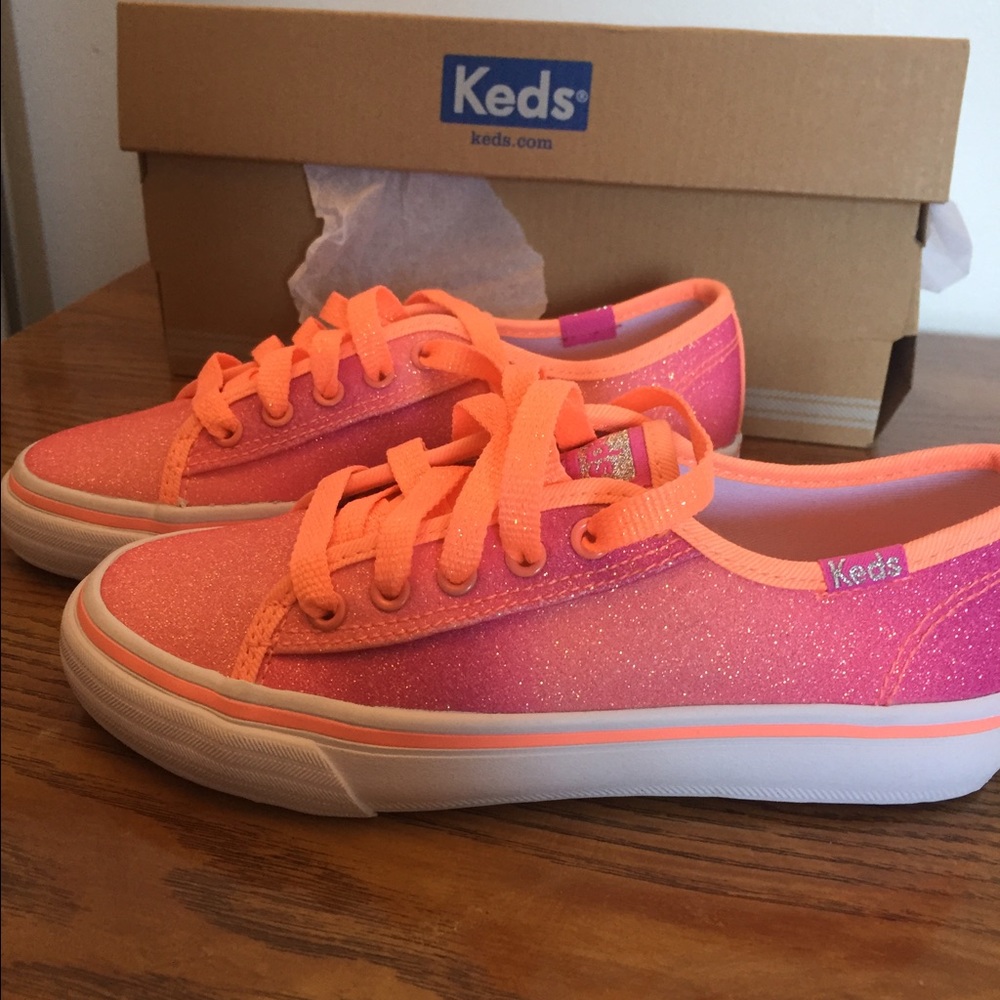NWT Coral Keds Sneakers
