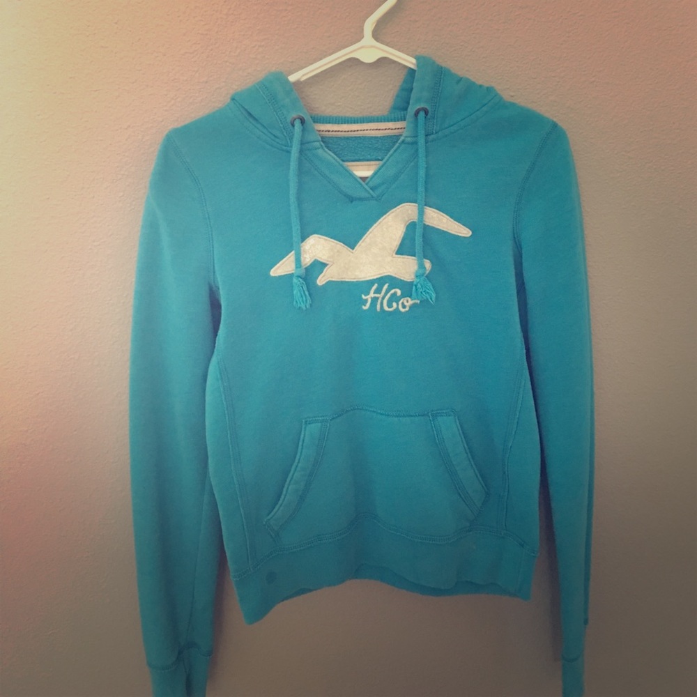 Hollister sweater