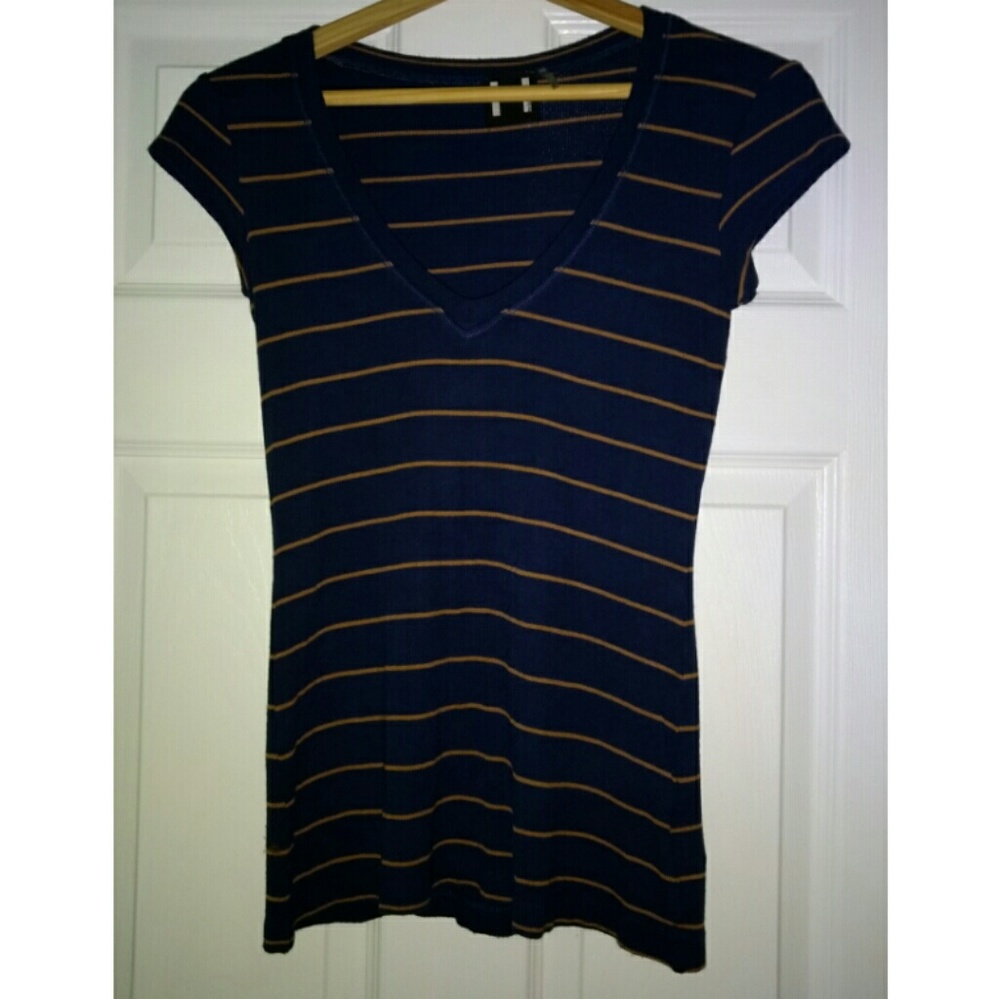 deep v-neck