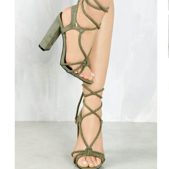 𝙇𝙖𝙨𝙩 𝙎𝙞𝙯 9 🍃Olive Rope me in Lace up Heel - Picture 6 of 7