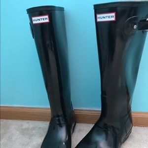 *AUTHENTIC* hunter boots