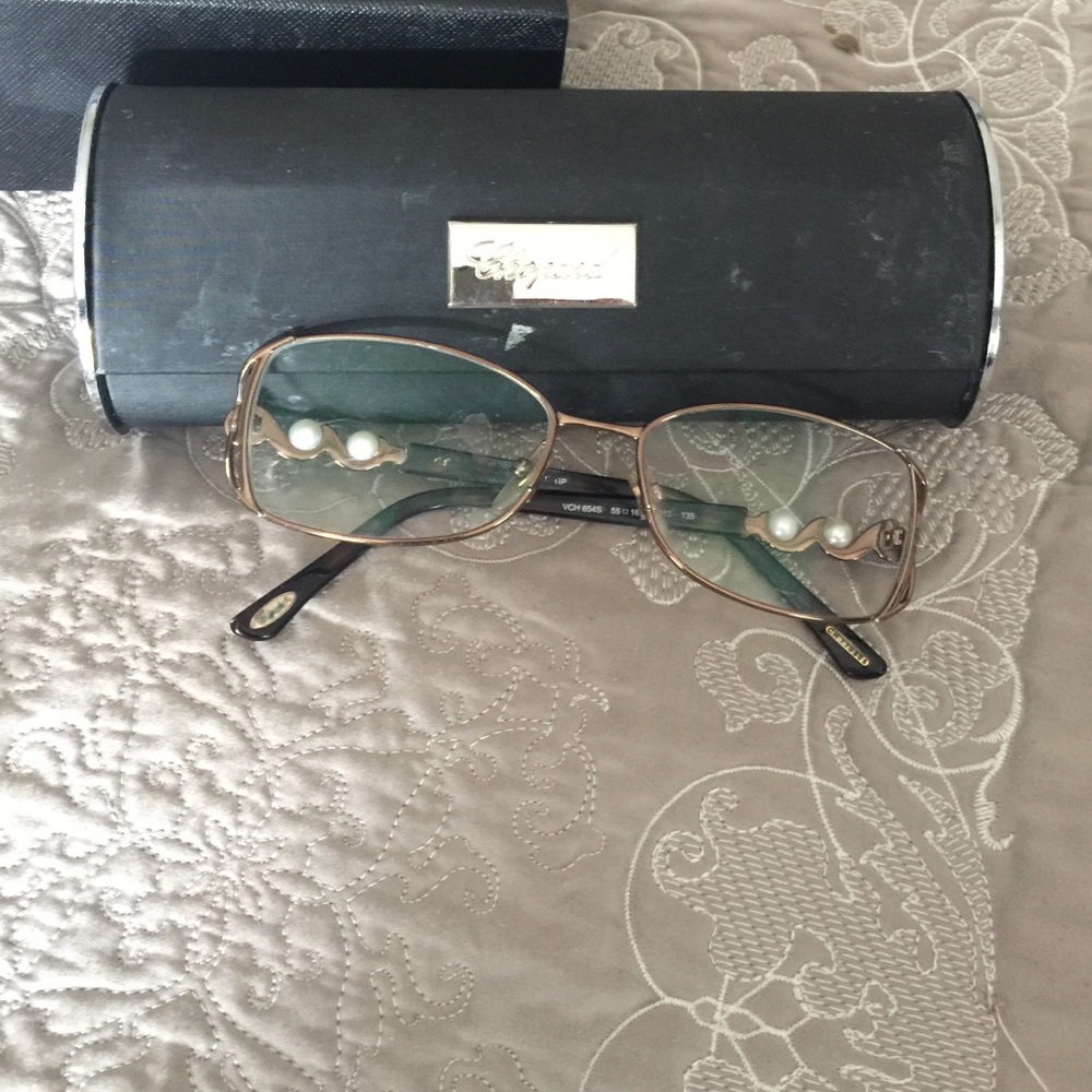Eye glasses frame