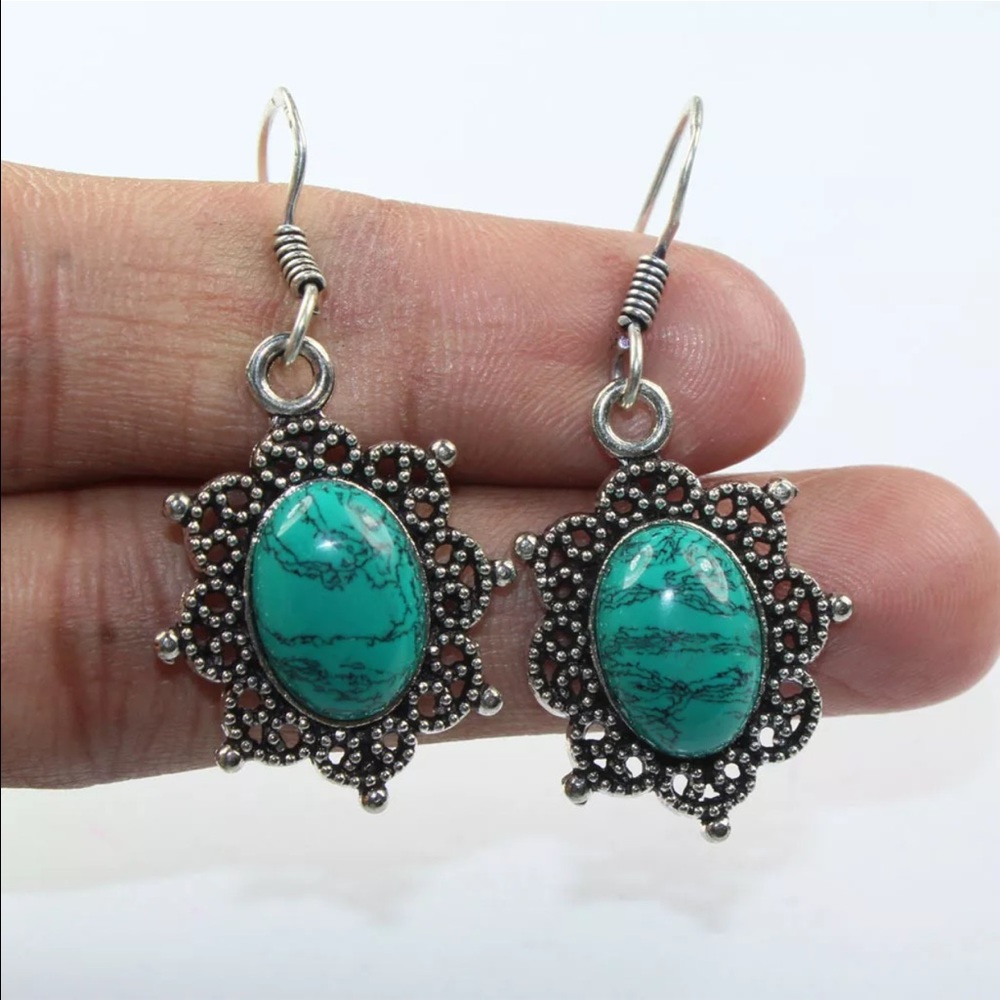 🎉SOLD🎉Sterling Inlay turquoise earrings