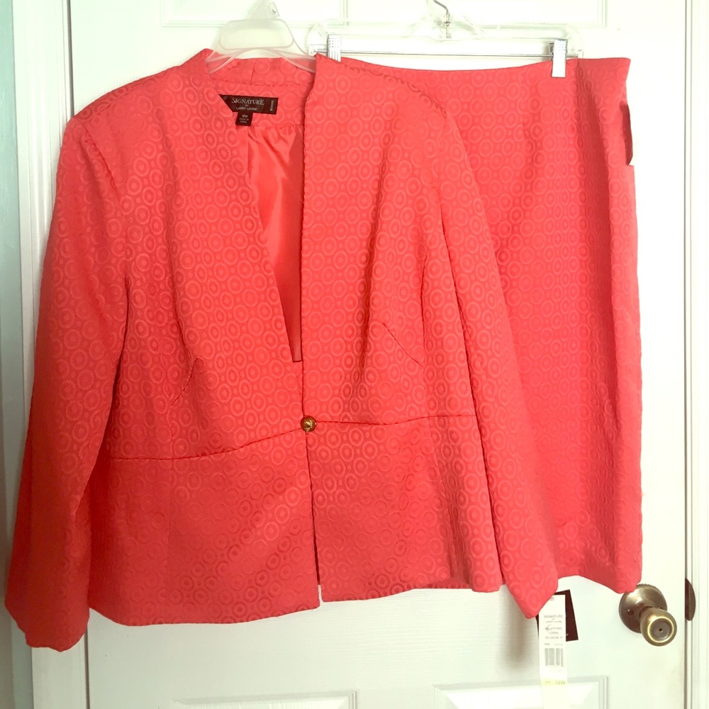 Larry Levine Signature coral skirt suit. NWT.
