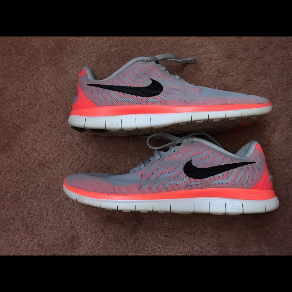 Women's Nike sneakers