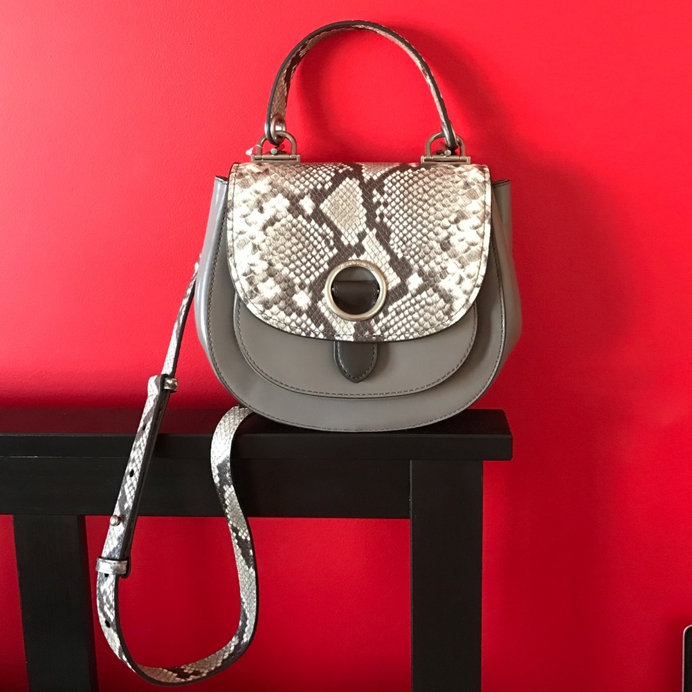 Isadore medium messenger
