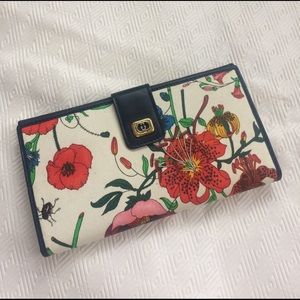 Gucci Mini Flora Wallet