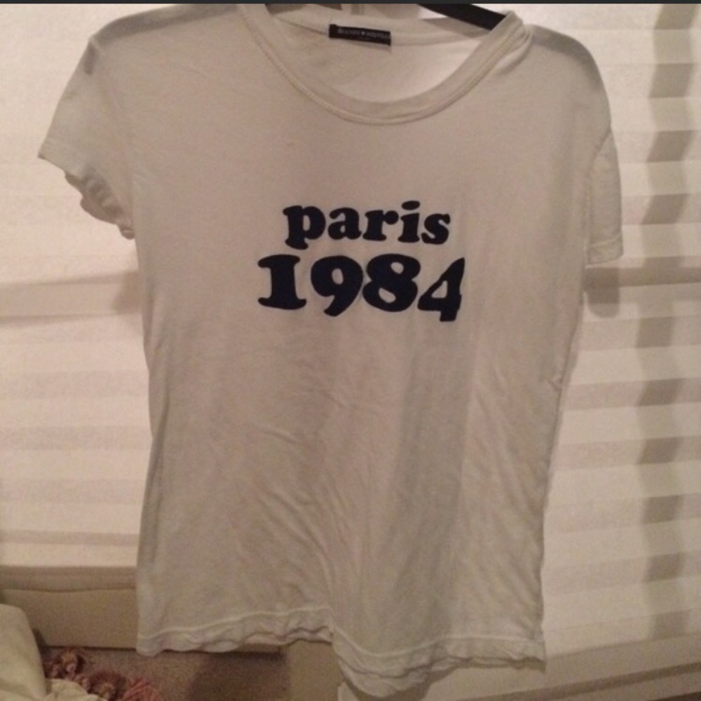 Brandy Melville Paris tee shirt
