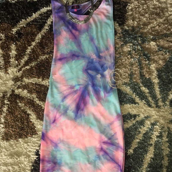 Dresses & Skirts - One of kind tie dye midi dress