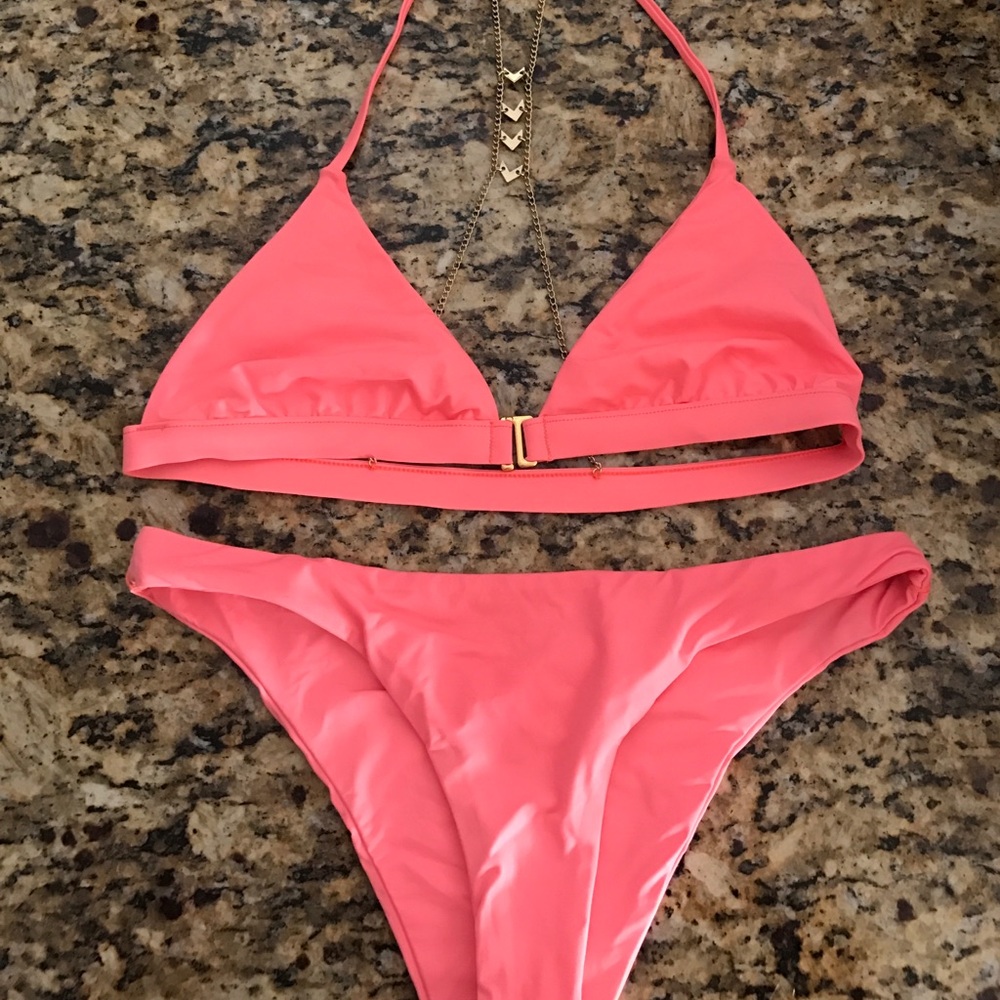 Beach bunny swim TOP ONLY size S