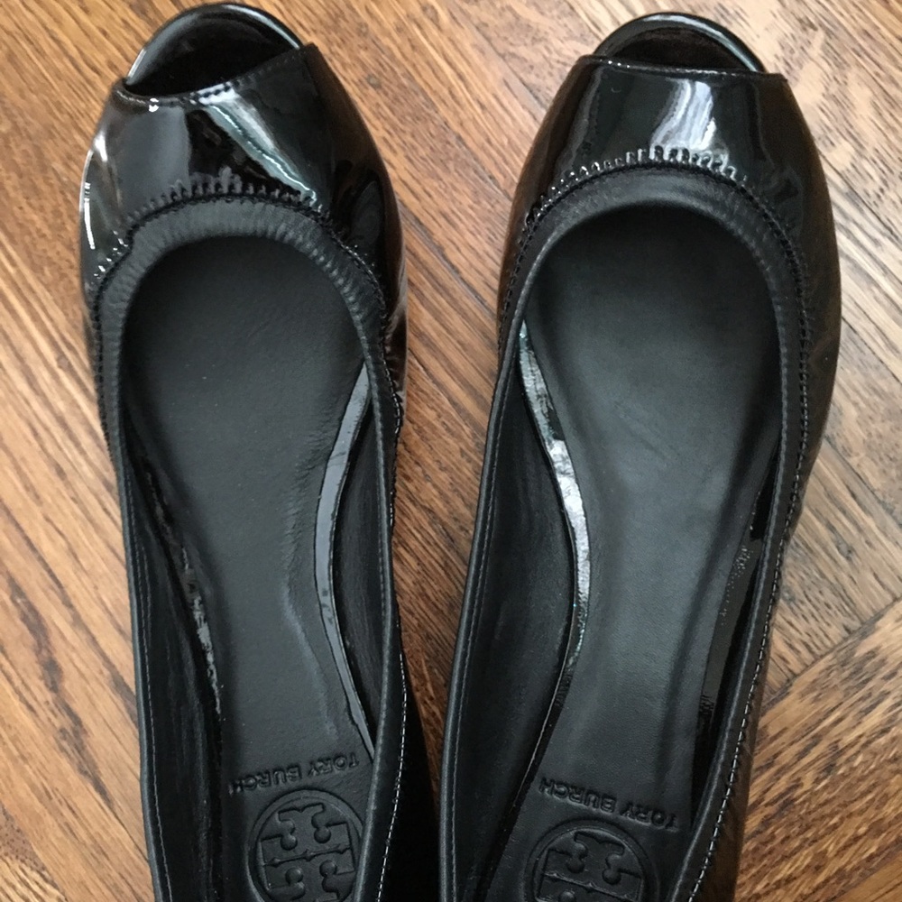 Tory Burch size 7.5 black unworn