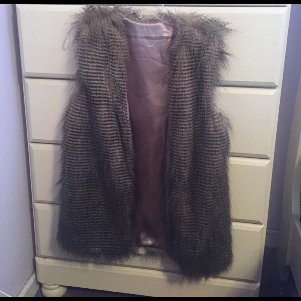Fur vest