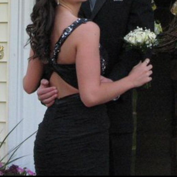 Faviana couture mermaid style prom dress! - Picture 2 of 4