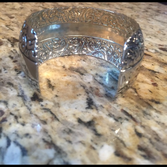 Lia Sophia Cuff Bracelet - Picture 3 of 3