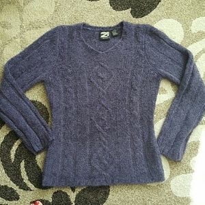 Soft beautiful Rue 21 sweater