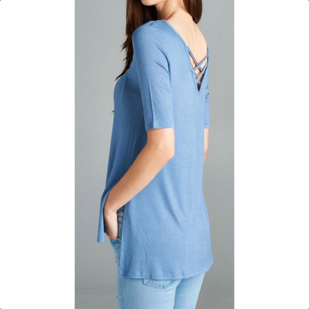 ☀️SUMMER SALE☀️ BASIC CRISSCROSS TEE