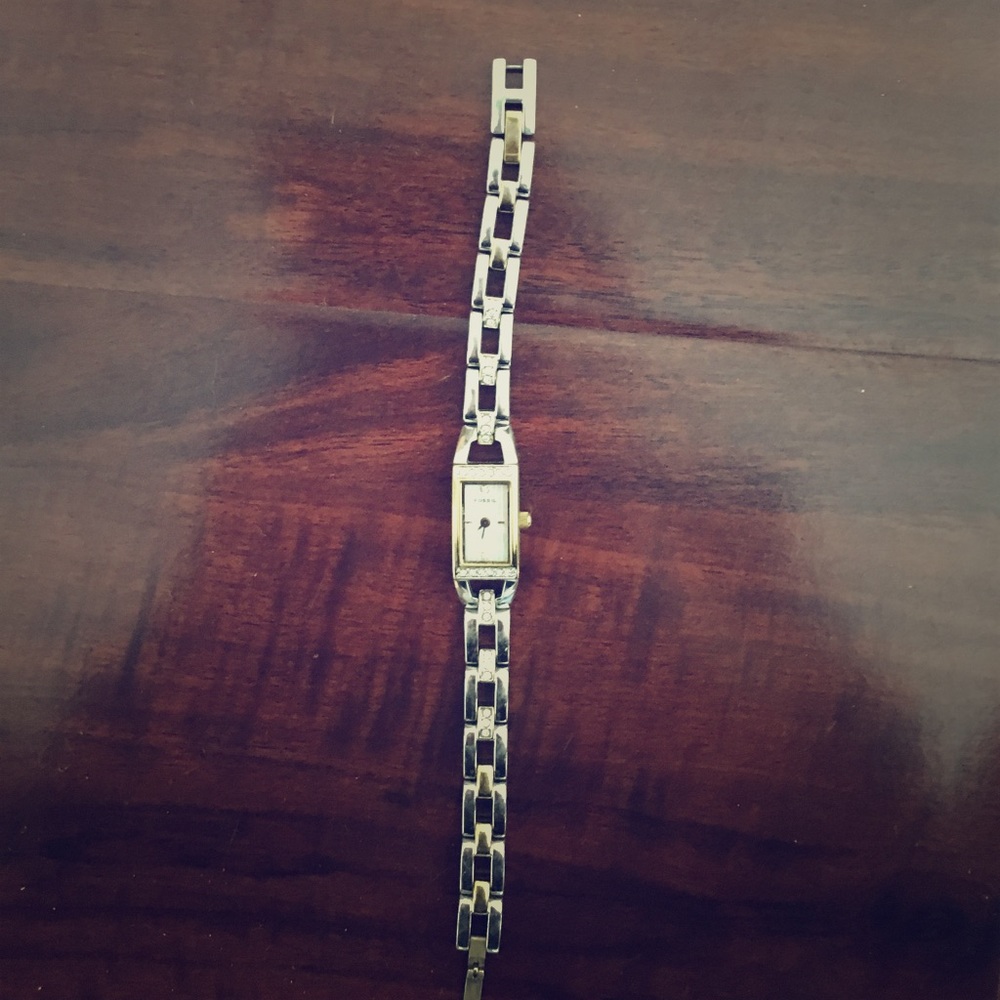 Rhinestone Fossil watch!