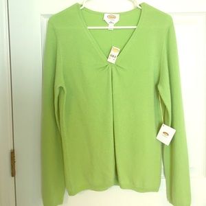 Talbots green cashmere v-neck sweater