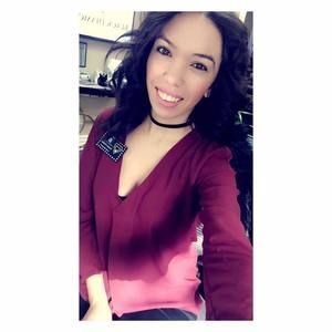 Meet your Posher, Nesreen