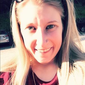 Meet your Posher, Devan