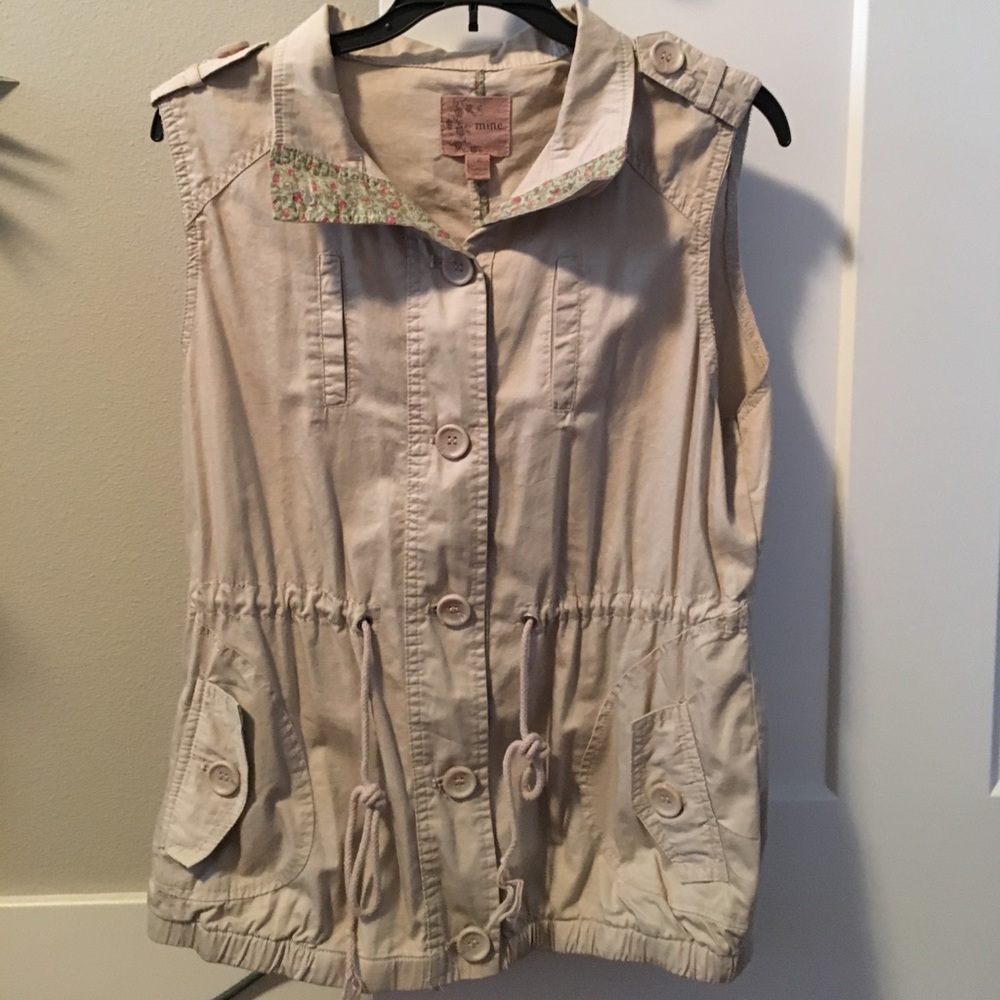 Tan Vest size L