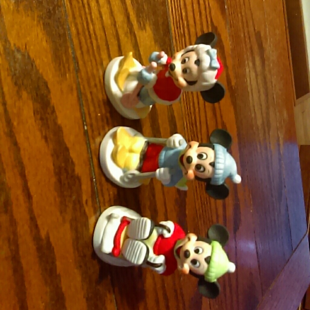 Disney Winter 1970s figurines