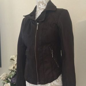 BERNARDO MOTO JACKET MOCHA DISTRESSED LEATHER  STAR⭐️STUDDED TRIM LIKE NEW SZ M