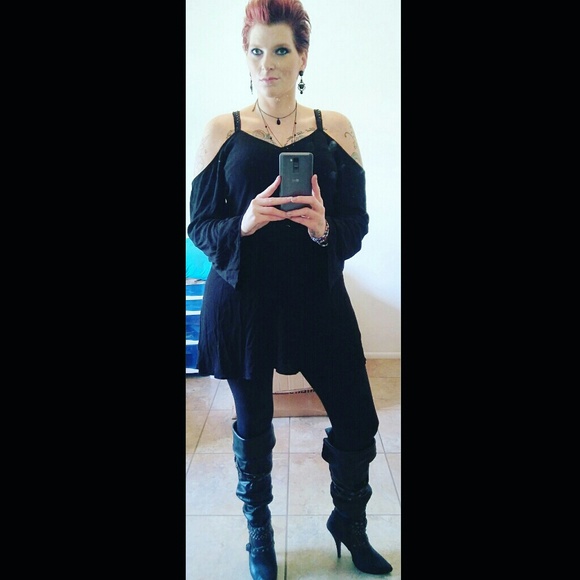 Meet your Posher, Linzy - Picture 7 of 8