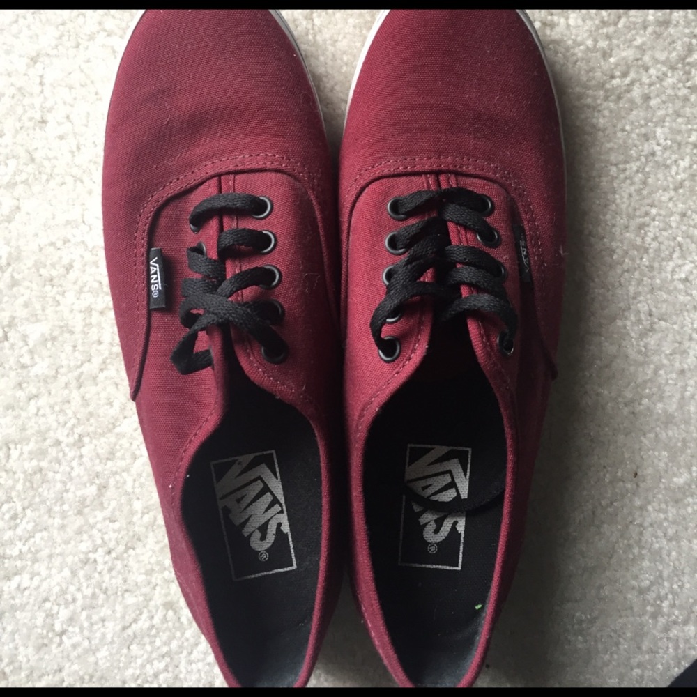 BRAND NEW maroon and black vans