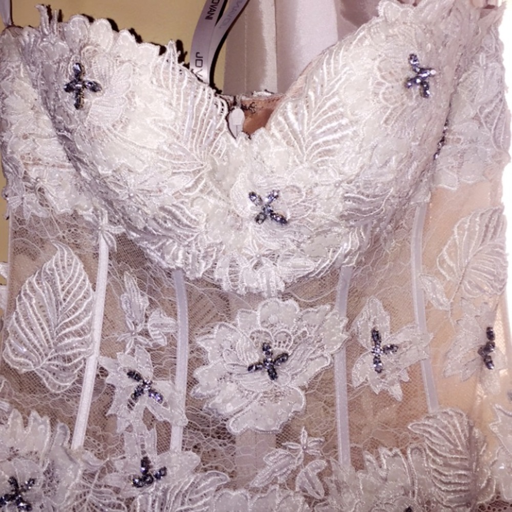 Jovani corset prom/wedding dress - Picture 3 of 4