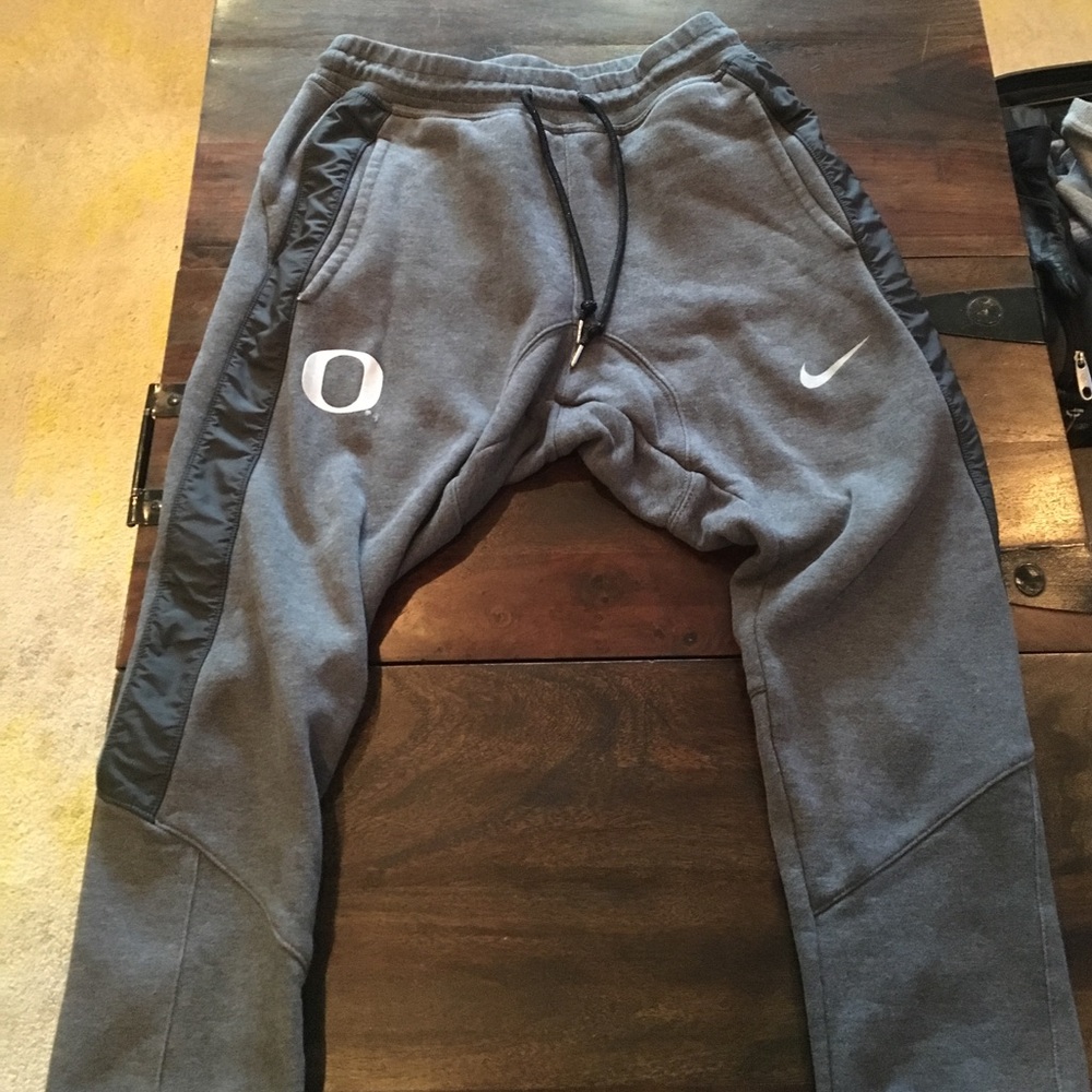 Nike Oregon university jogger pants