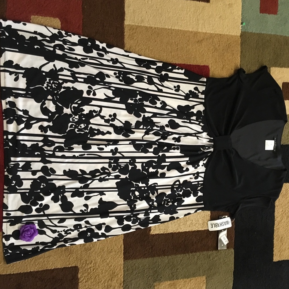 Tiana B dress size L