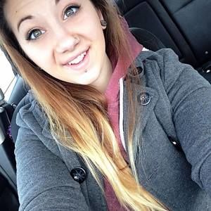 Meet your Posher, Chelsie