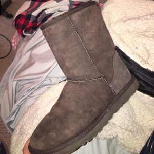 Brown Uggs size 8