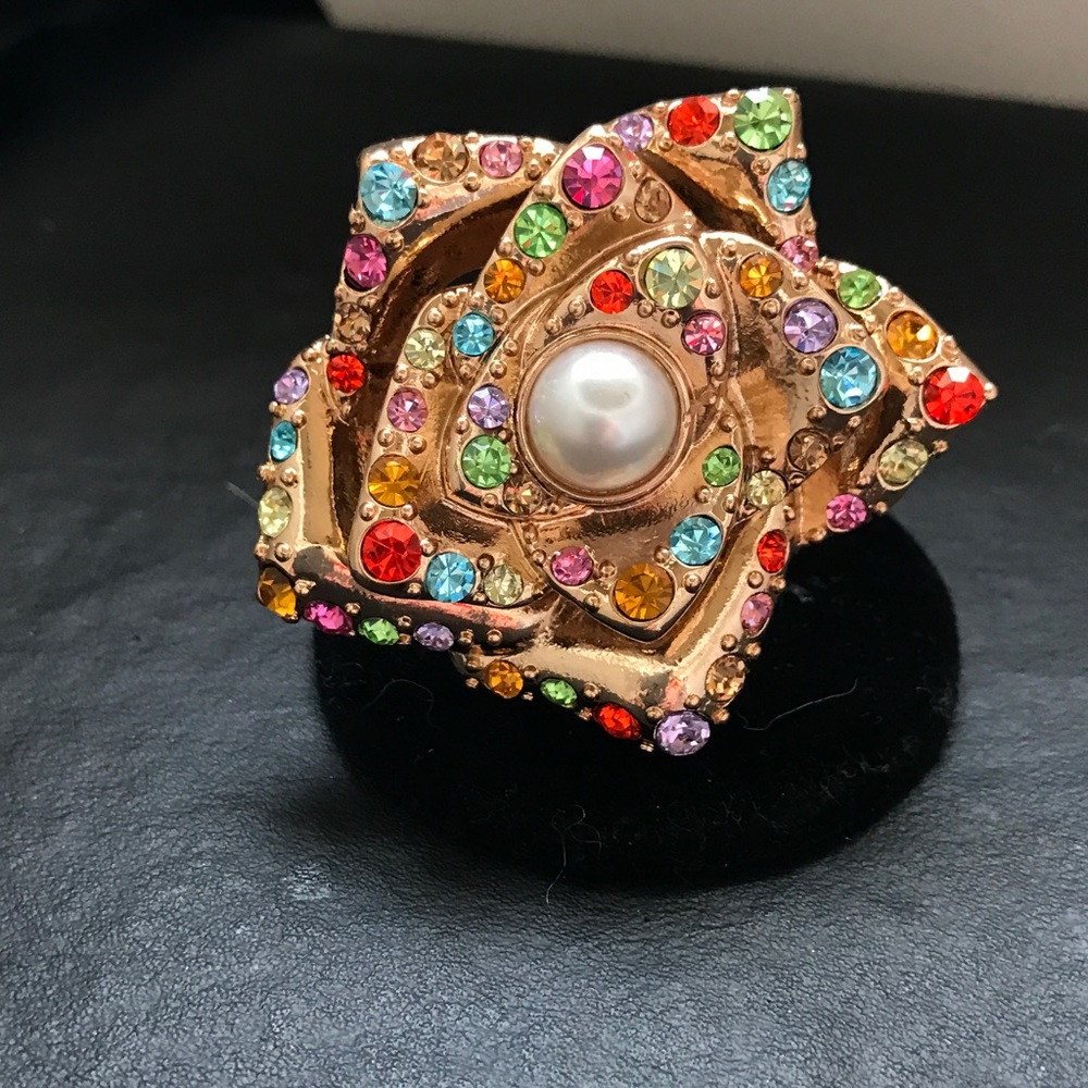 A Beautiful Multi-colored stone Stretch Ring