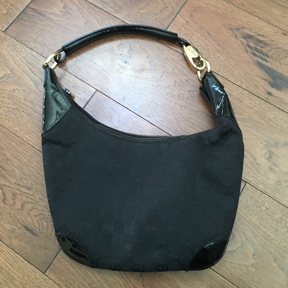 Gucci Handbags - AUTHENTIC GUCCI SHOULDER BAG