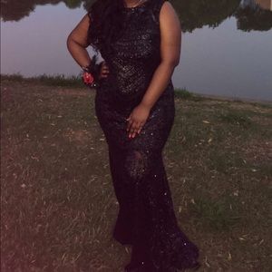 Black Sparkly Prom Dress