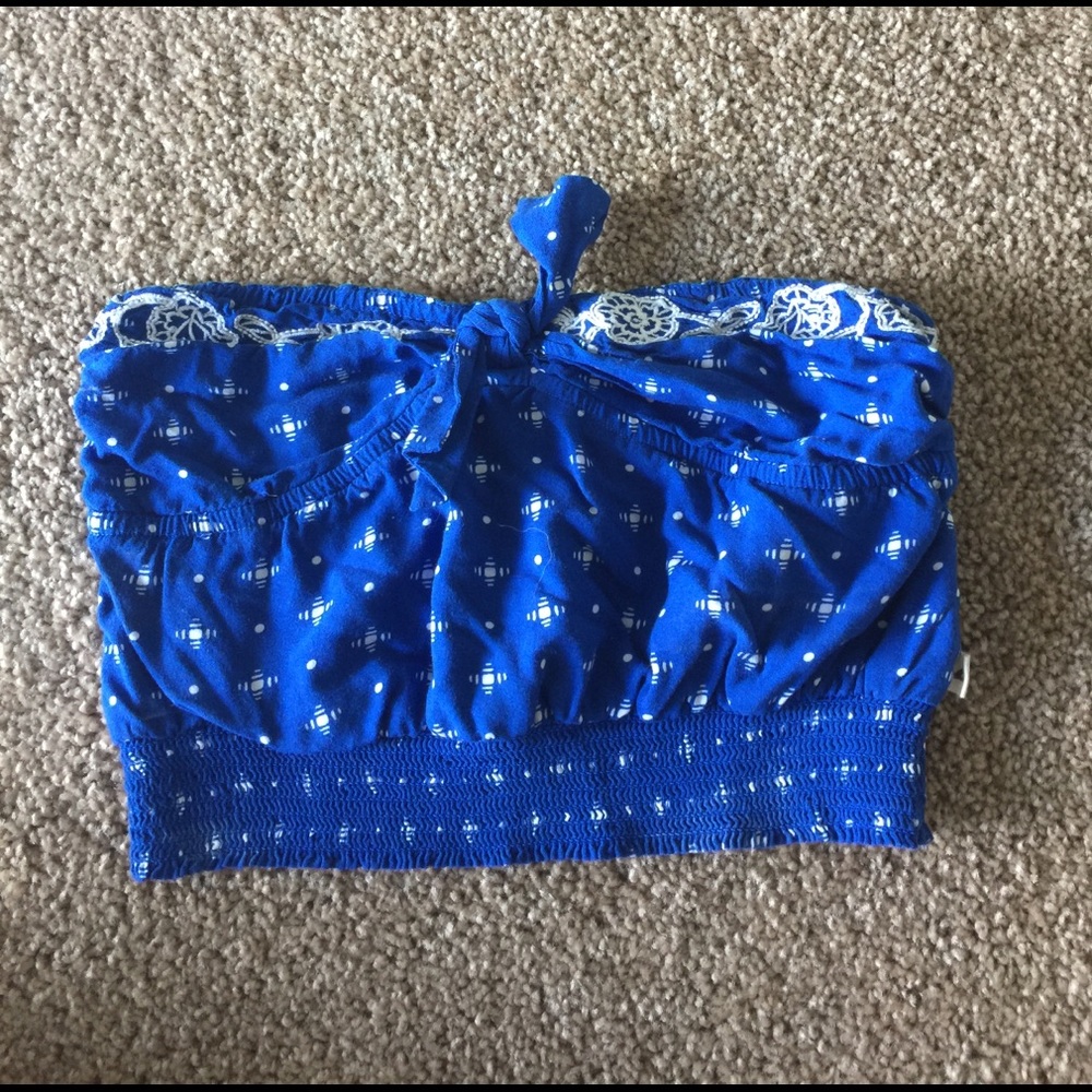 Hollister crop top size xs ☺️