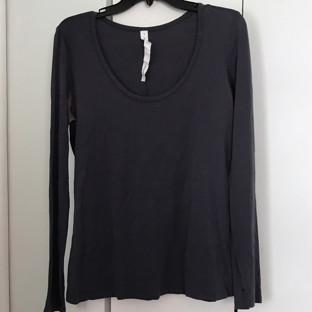 Dark gray Lululemon long sleeve shirt