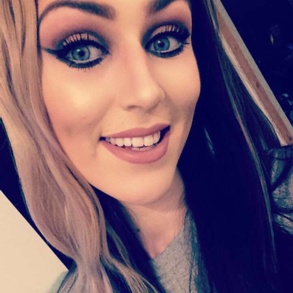 Meet your Posher, Alycin