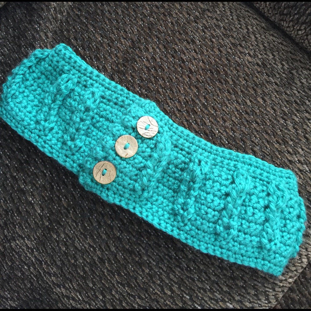 💕Ear warmer💕 for messy bun, or pony tail babes!