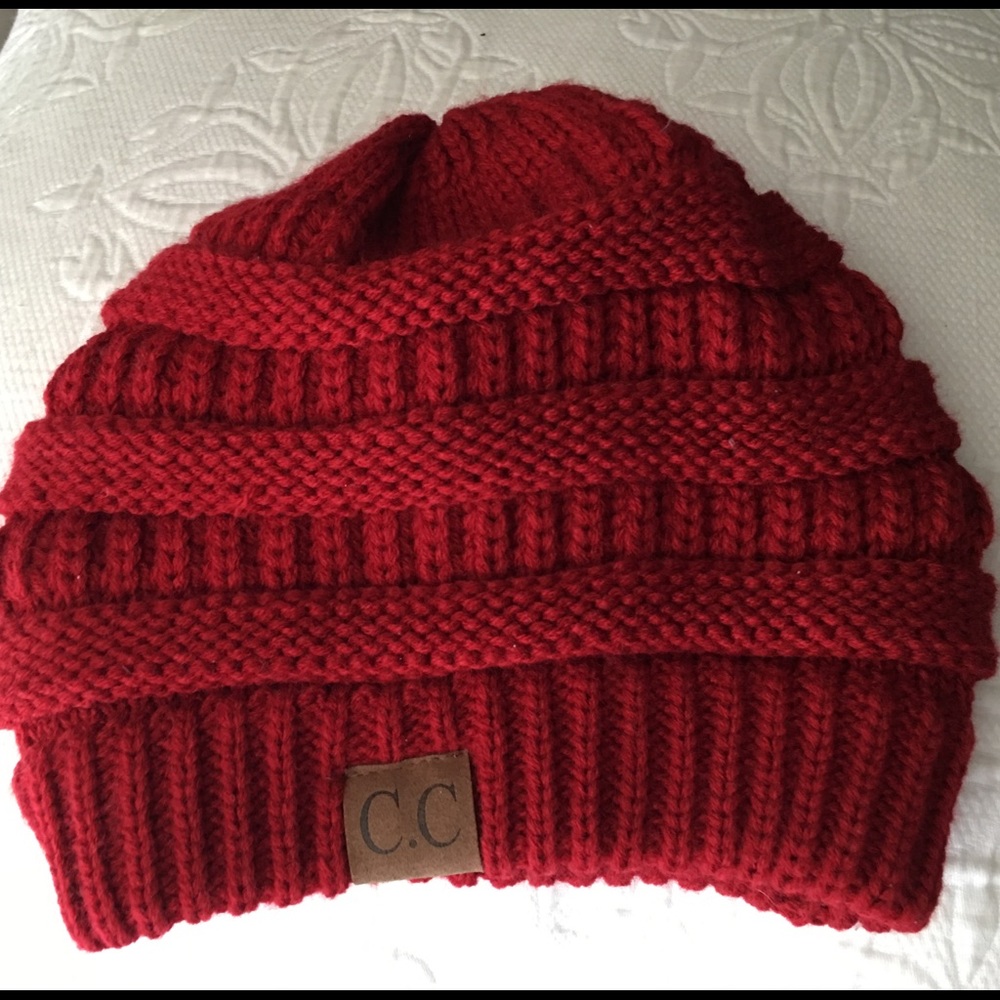 Super adorable red CC beanie size OS
