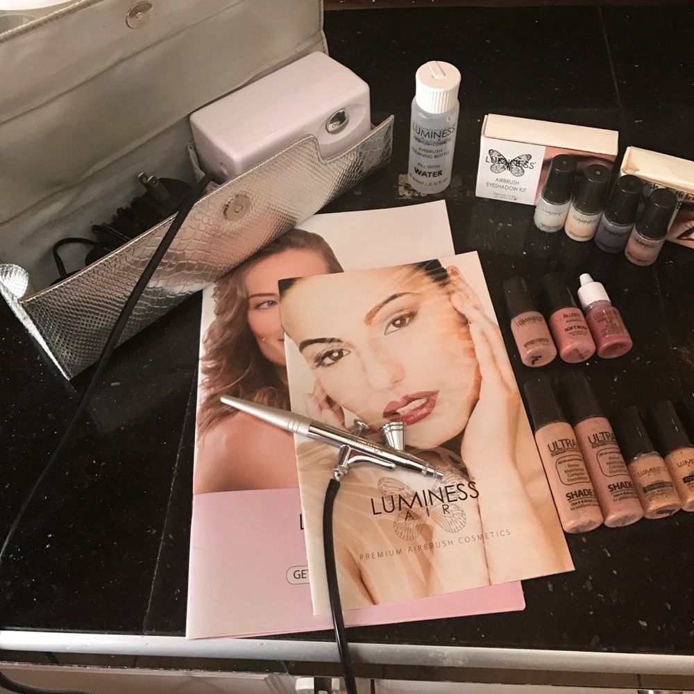 Luminess Air Premium Airbrush Cometics System