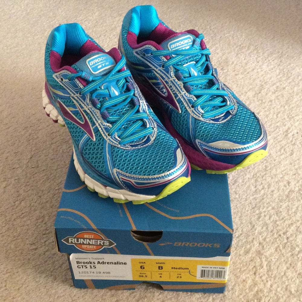🆕 BROOKS Adrenaline shoes- size 6 rt $120 - Picture 1 of 4