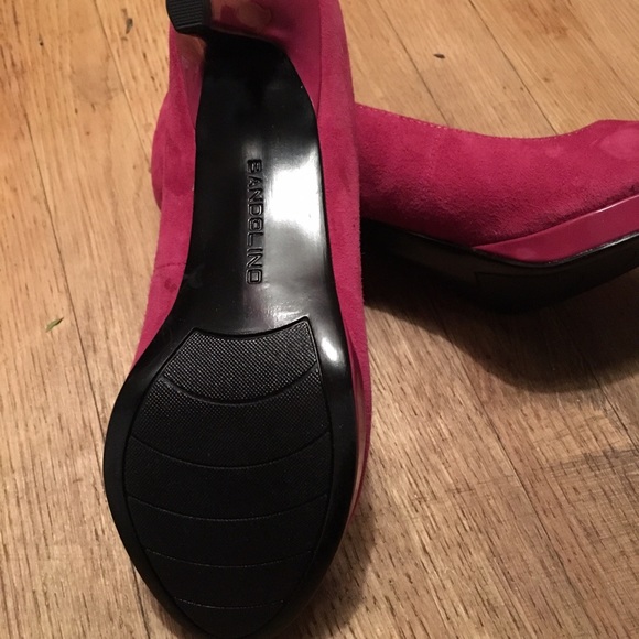 Pink Bandolino Model Pumps - Picture 2 of 3