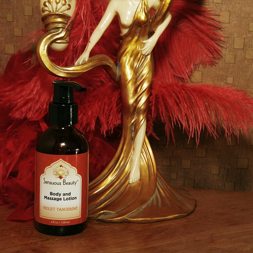 VIOLET TANGERINE SENSUOUS MASSAGE AND BODY LOTION
