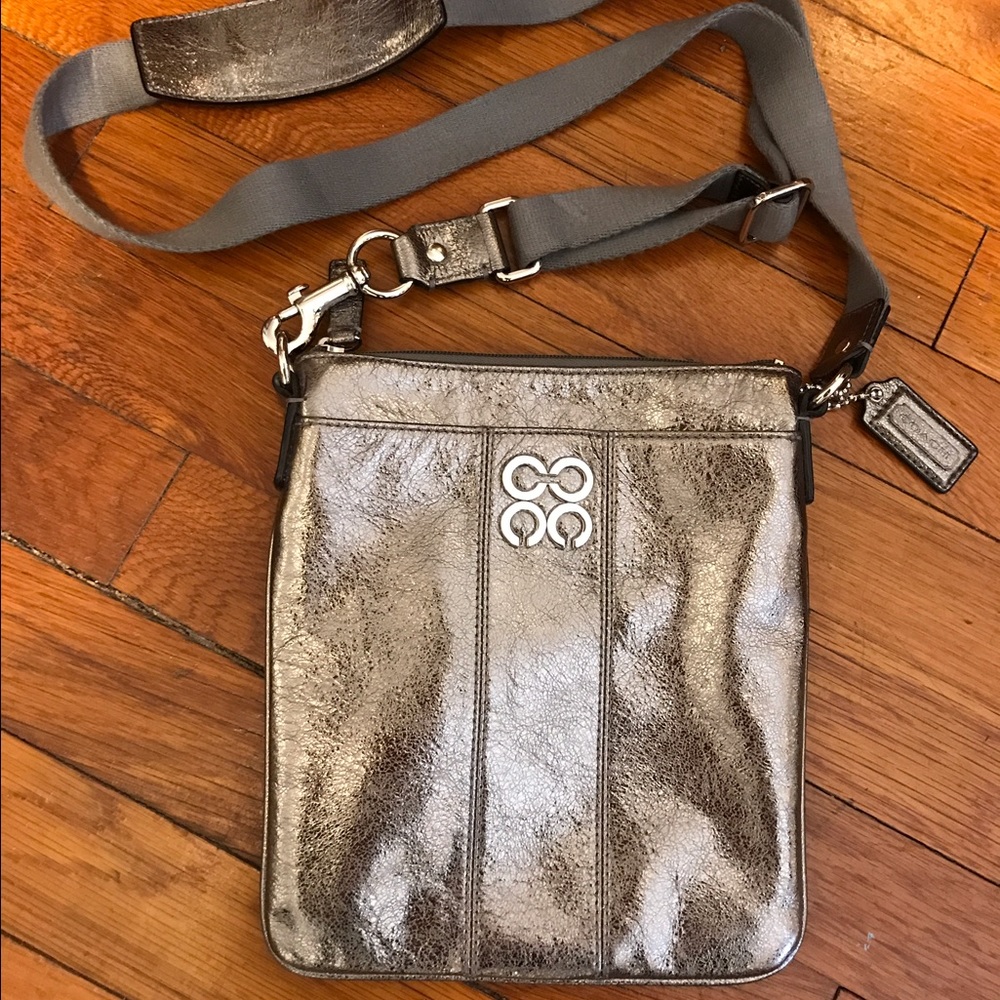 Coach crossbody swing pack bag