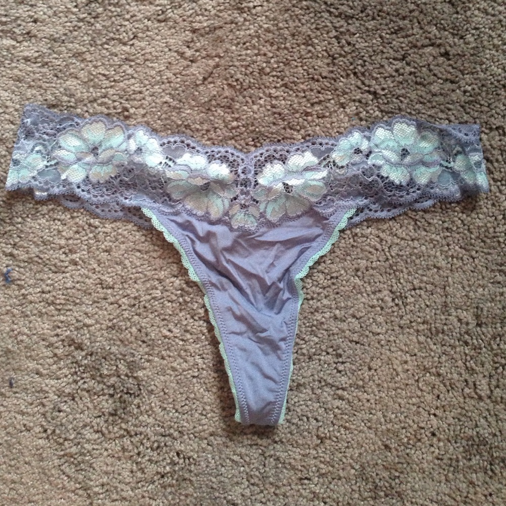 Lace thong