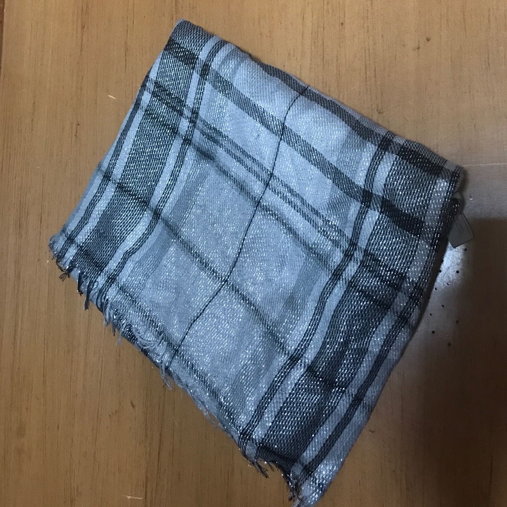 Loft scarf